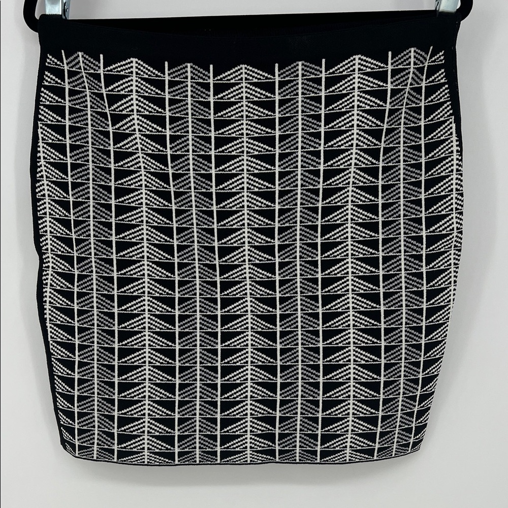 RACHEL Rachel Roy Black and White Geometric Pencil Skirt Women’s Large